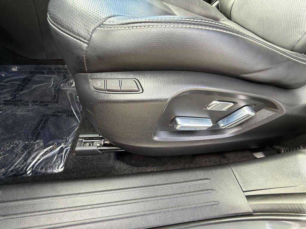 used 2022 Mazda CX-9 car, priced at $27,500