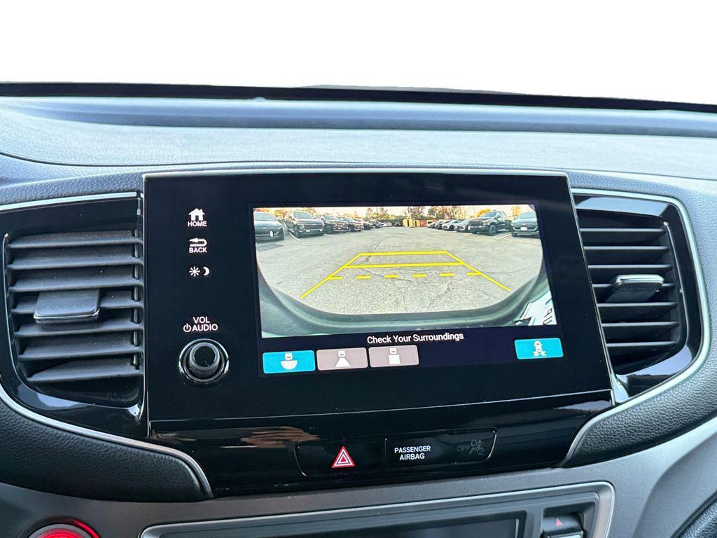 used 2022 Honda Pilot car, priced at $24,000