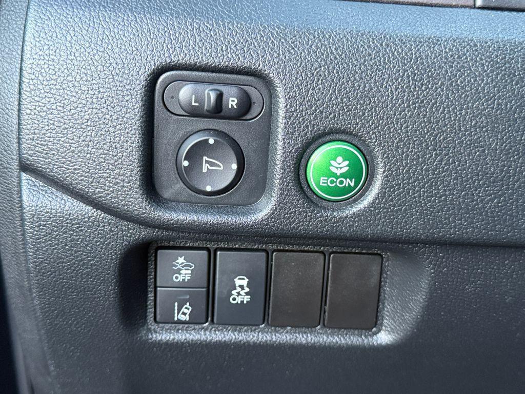 used 2022 Honda Pilot car, priced at $24,000