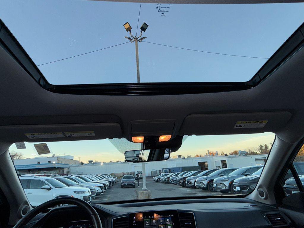 used 2022 Honda Pilot car, priced at $24,000