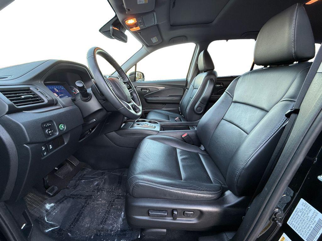 used 2022 Honda Pilot car, priced at $24,000