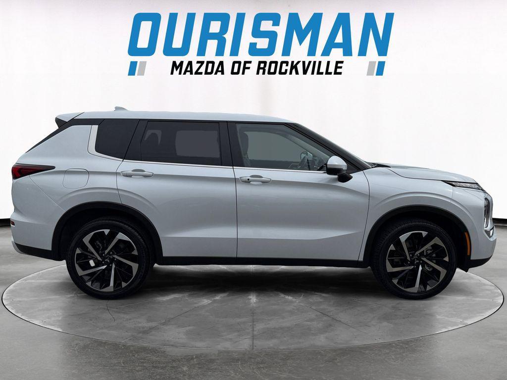 used 2024 Mitsubishi Outlander car, priced at $22,500