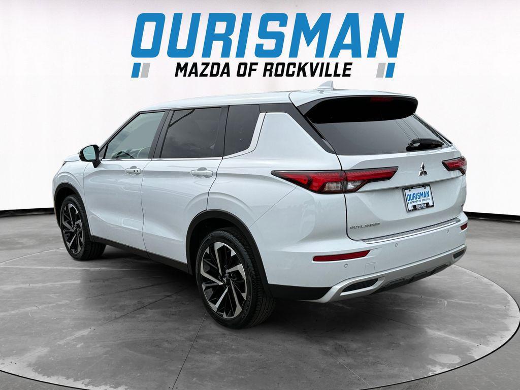 used 2024 Mitsubishi Outlander car, priced at $22,500