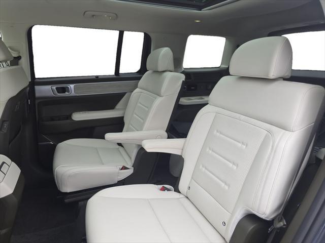 used 2024 Hyundai Santa Fe car, priced at $40,500