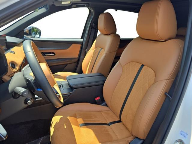 used 2025 Mazda CX-70 car, priced at $47,000