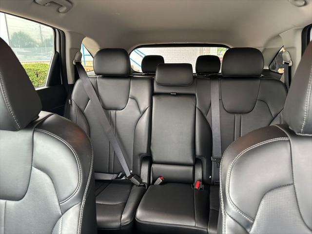 used 2024 Kia Sorento car, priced at $29,000