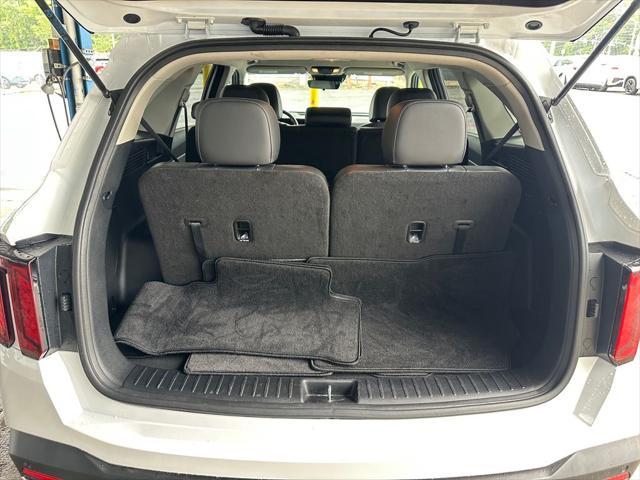 used 2024 Kia Sorento car, priced at $29,000