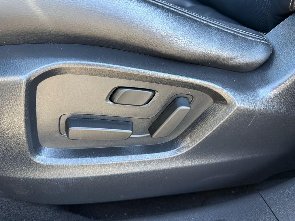used 2022 Mazda CX-9 car, priced at $25,500