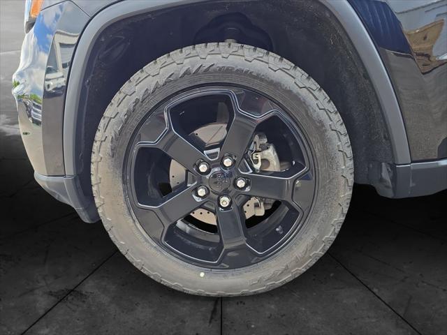 used 2019 Jeep Grand Cherokee car, priced at $20,000