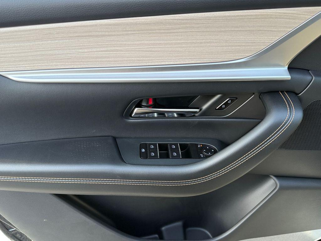 new 2025 Mazda CX-90 PHEV car, priced at $51,557