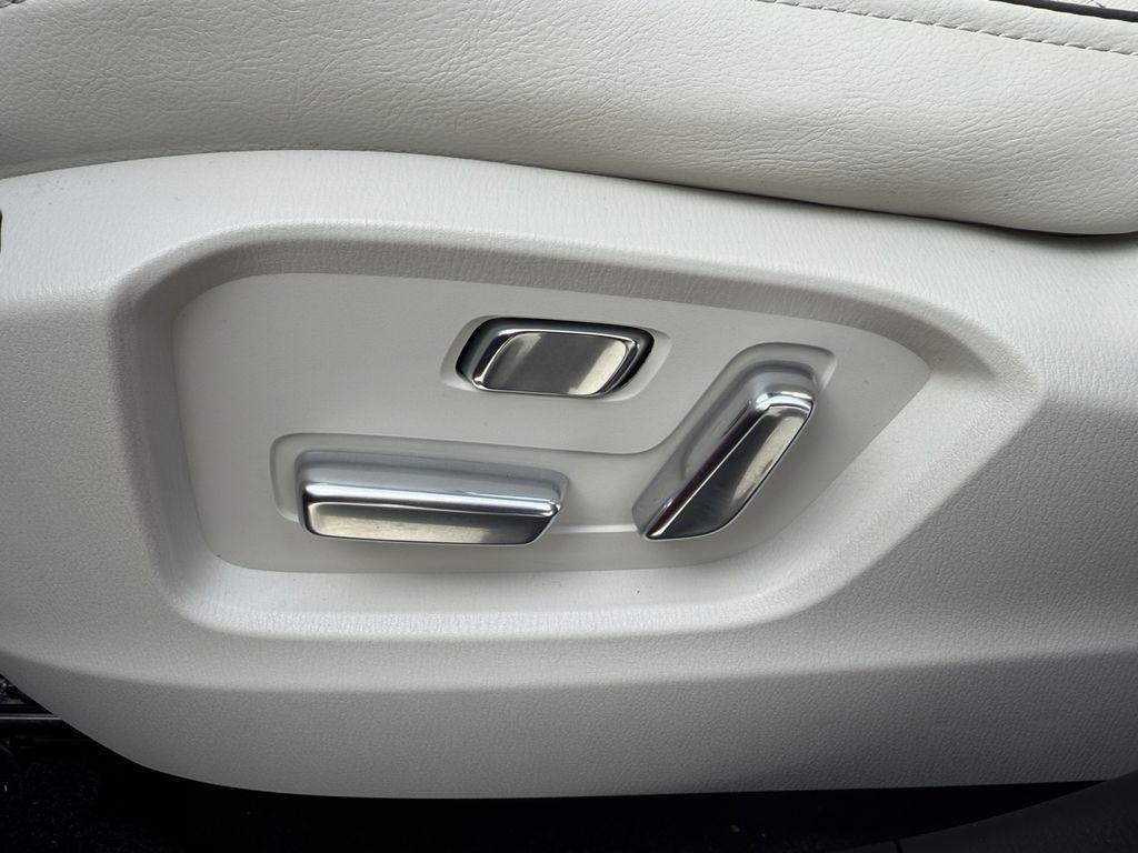 used 2023 Mazda CX-9 car, priced at $26,000