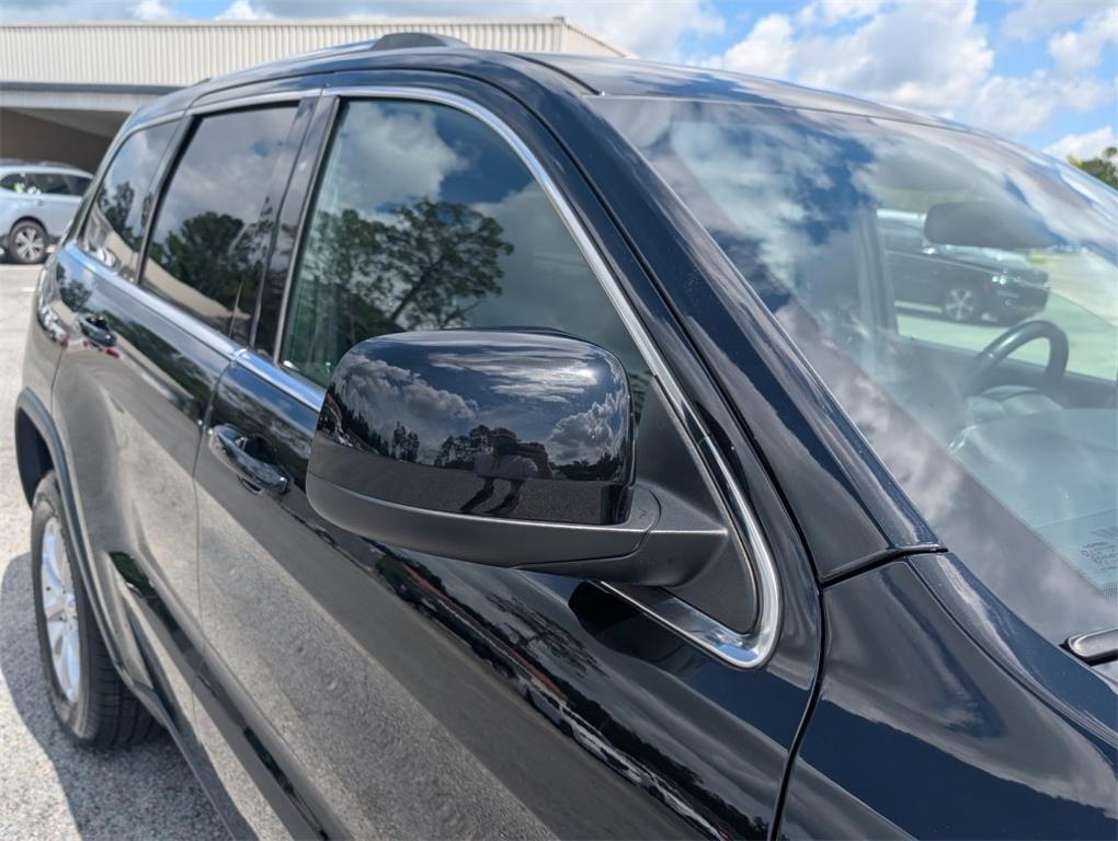 used 2021 Jeep Grand Cherokee car, priced at $23,495