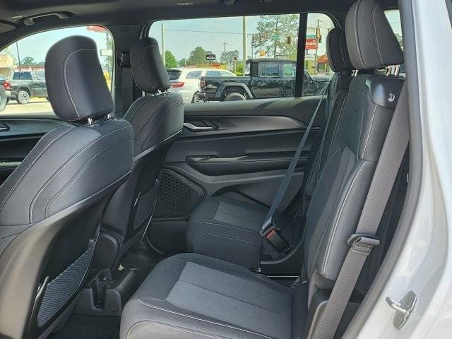 new 2025 Jeep Grand Cherokee L car, priced at $39,430