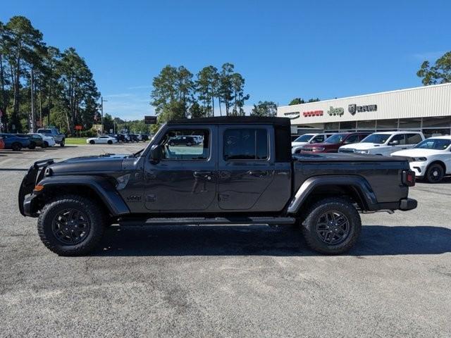 new 2024 Jeep Gladiator car, priced at $52,495