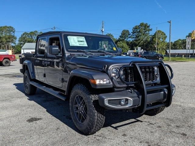 new 2024 Jeep Gladiator car, priced at $41,997