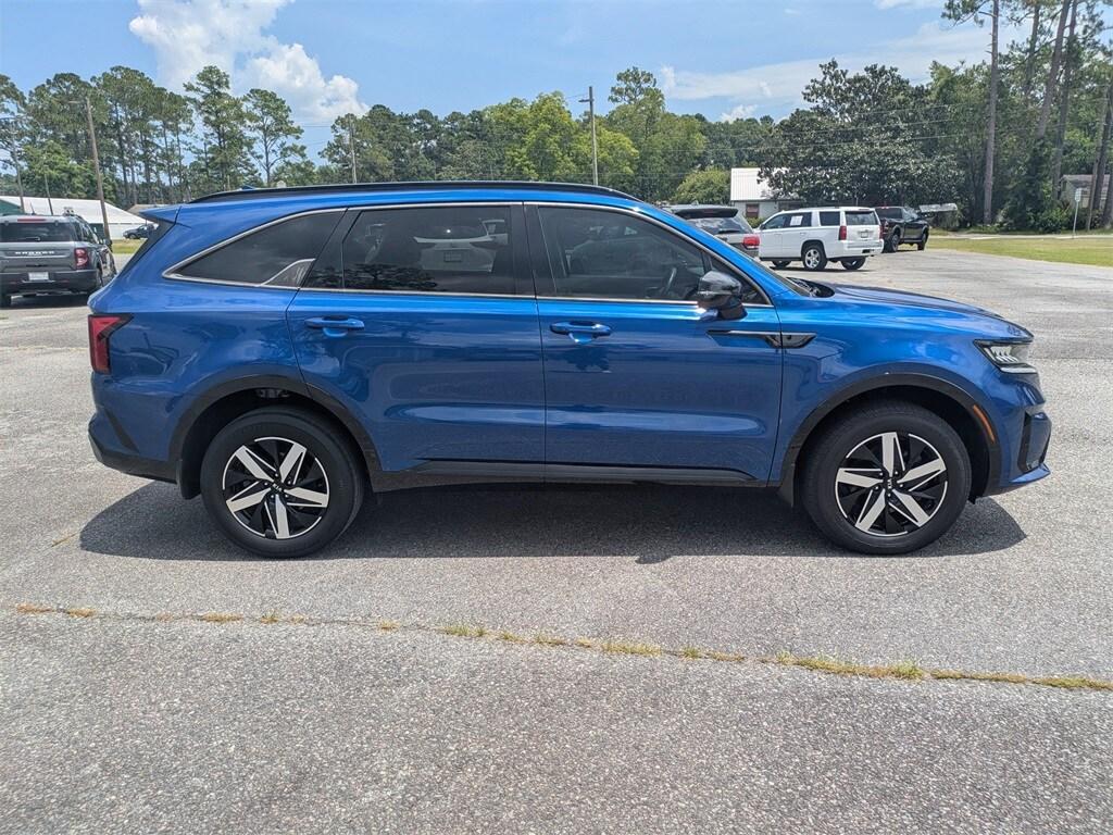 used 2021 Kia Sorento car, priced at $25,995