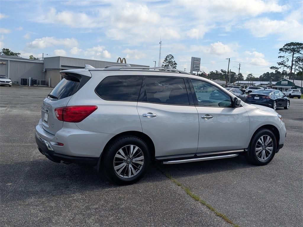 used 2020 Nissan Pathfinder car, priced at $21,795