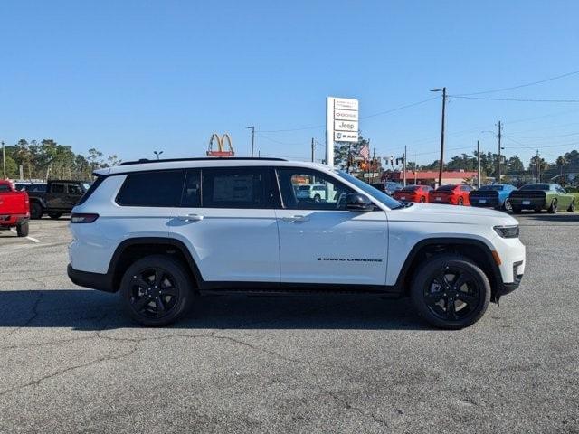 new 2024 Jeep Grand Cherokee L car, priced at $50,995