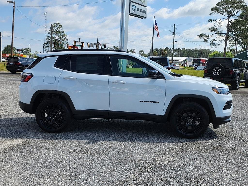 new 2025 Jeep Compass car, priced at $30,921