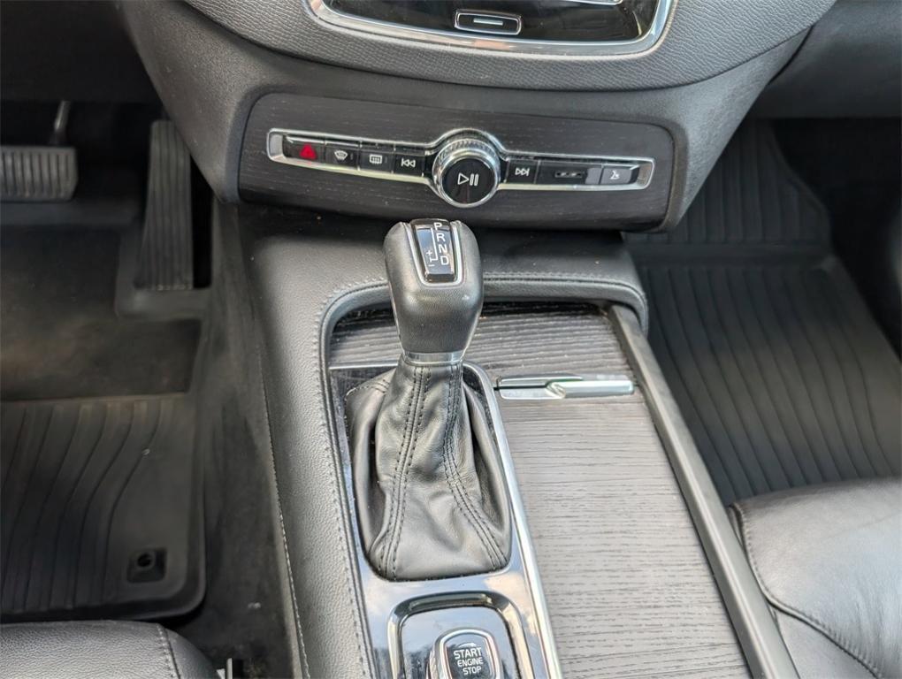 used 2020 Volvo XC90 car, priced at $20,795