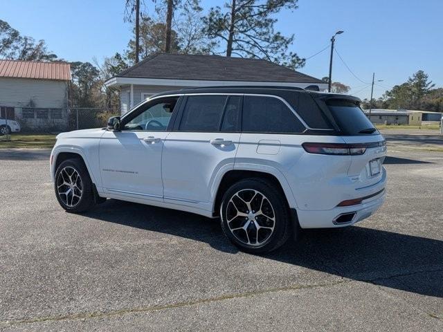 new 2025 Jeep Grand Cherokee car, priced at $60,238