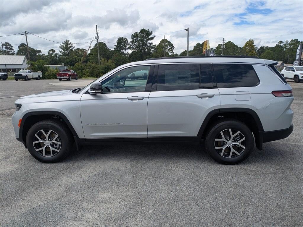 new 2025 Jeep Grand Cherokee L car, priced at $44,081