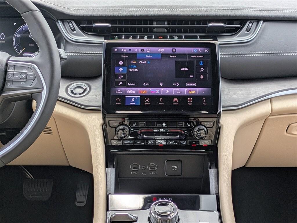 new 2025 Jeep Grand Cherokee L car, priced at $44,081