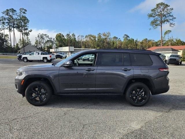 new 2024 Jeep Grand Cherokee L car, priced at $40,995