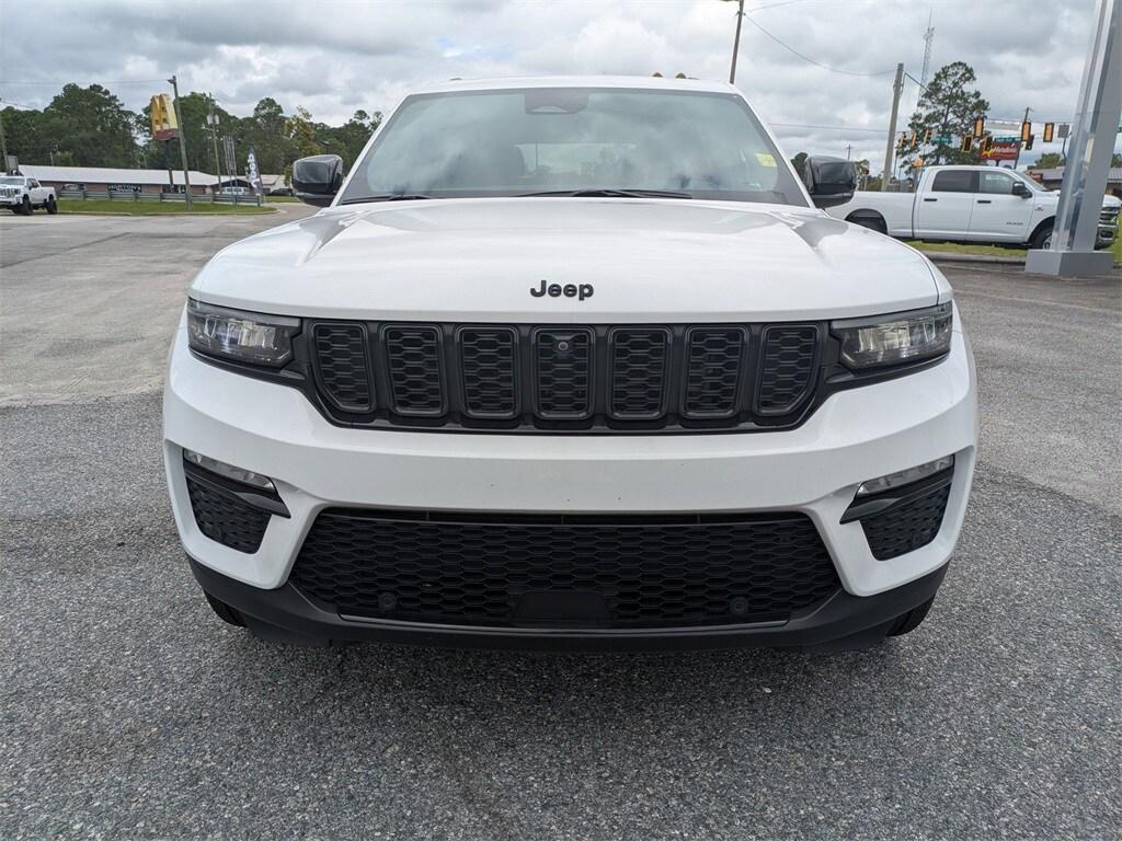 new 2025 Jeep Grand Cherokee car, priced at $51,198