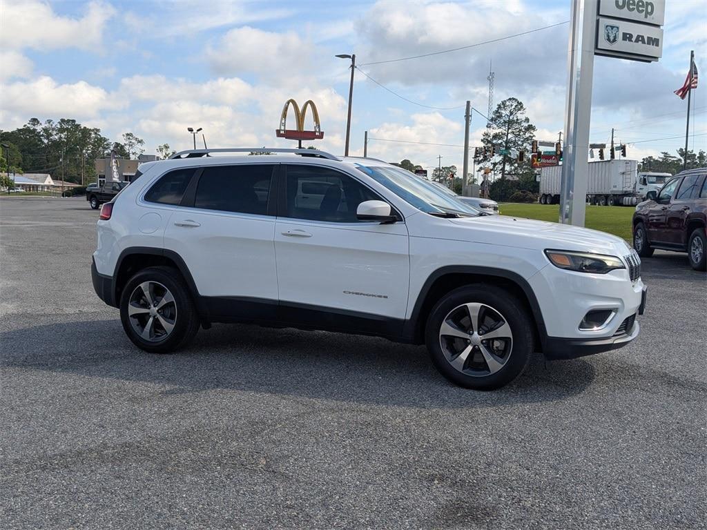 used 2019 Jeep Cherokee car, priced at $15,995