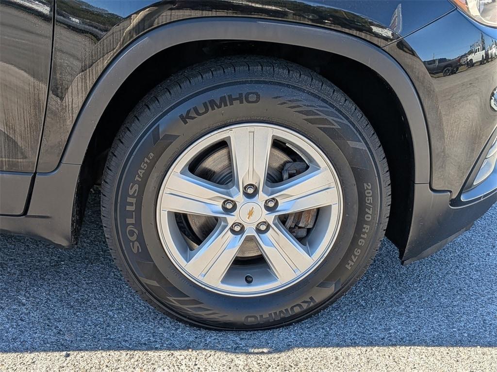 used 2020 Chevrolet Trax car, priced at $10,895