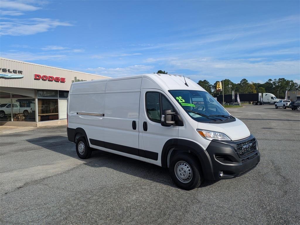 new 2025 Ram ProMaster 2500 car, priced at $49,806