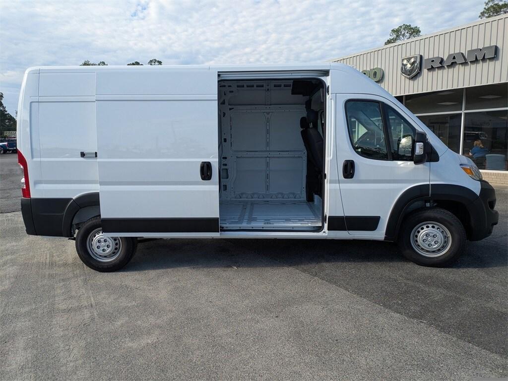 new 2025 Ram ProMaster 2500 car, priced at $49,806