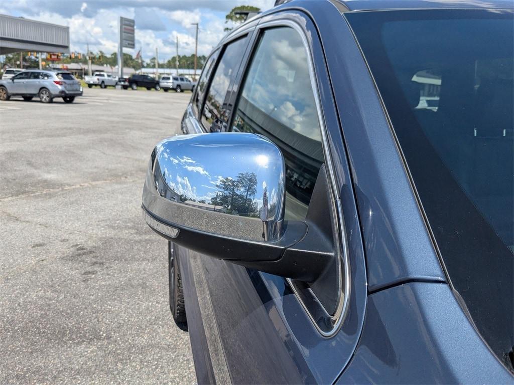 used 2021 Jeep Grand Cherokee car, priced at $22,895