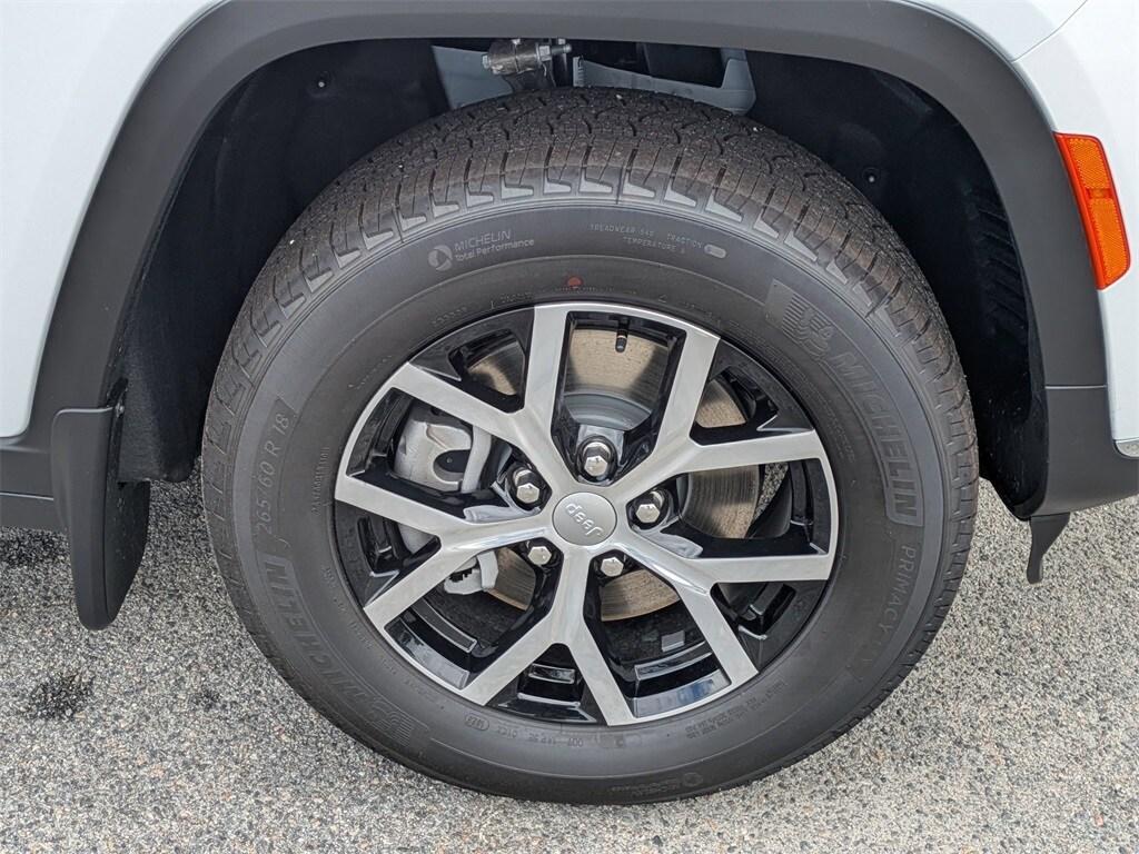 new 2025 Jeep Grand Cherokee L car, priced at $43,261