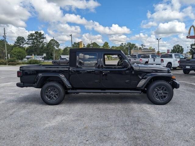 new 2024 Jeep Gladiator car, priced at $38,712