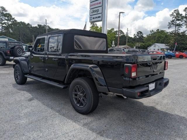 new 2024 Jeep Gladiator car, priced at $38,712