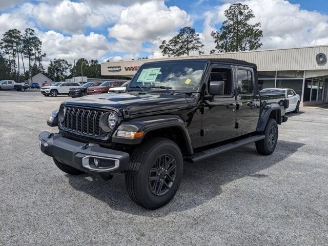 new 2024 Jeep Gladiator car, priced at $38,712