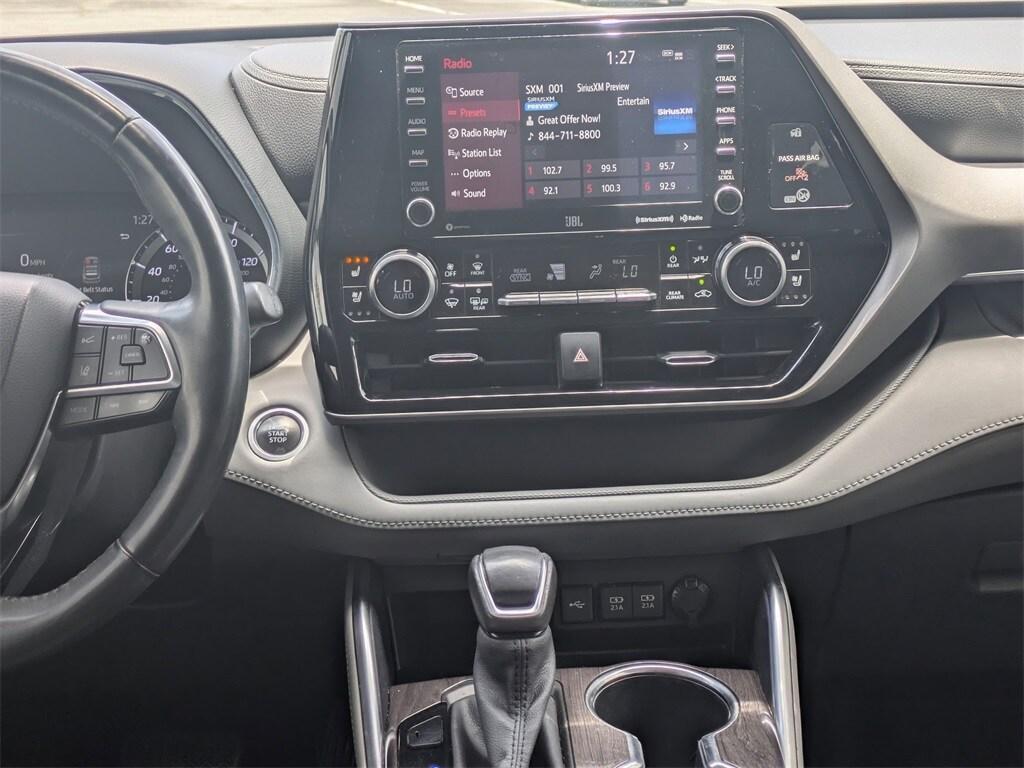 used 2020 Toyota Highlander car, priced at $25,995