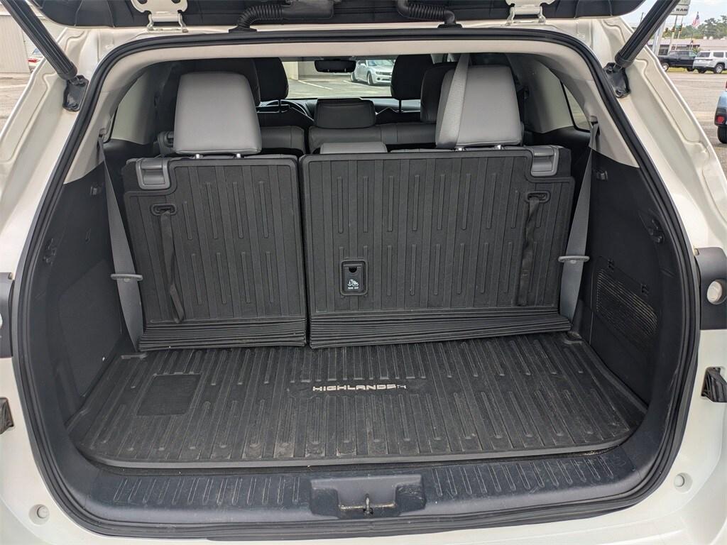 used 2020 Toyota Highlander car, priced at $25,995