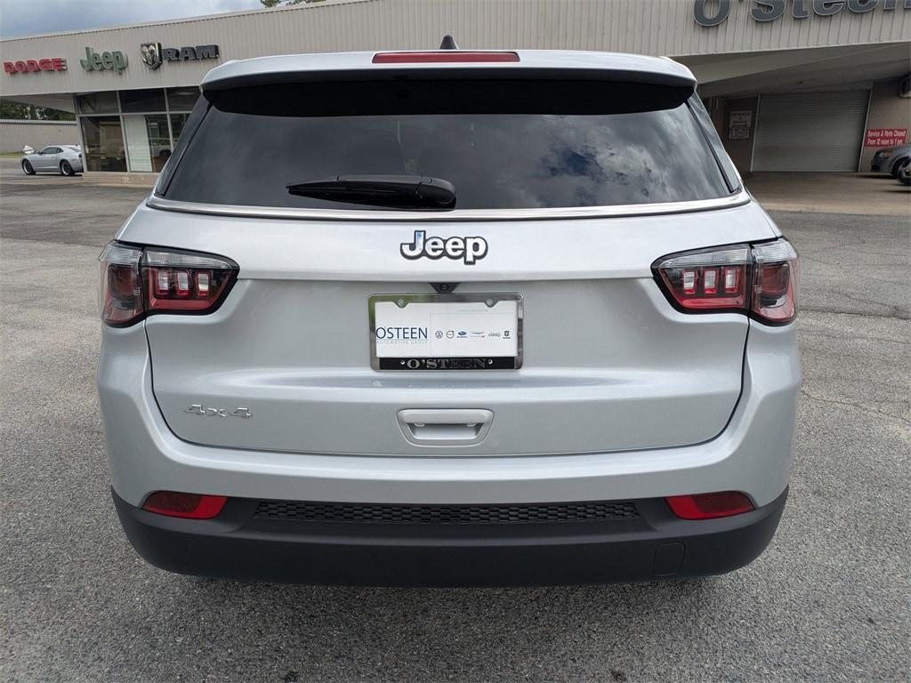 new 2025 Jeep Compass car, priced at $28,747
