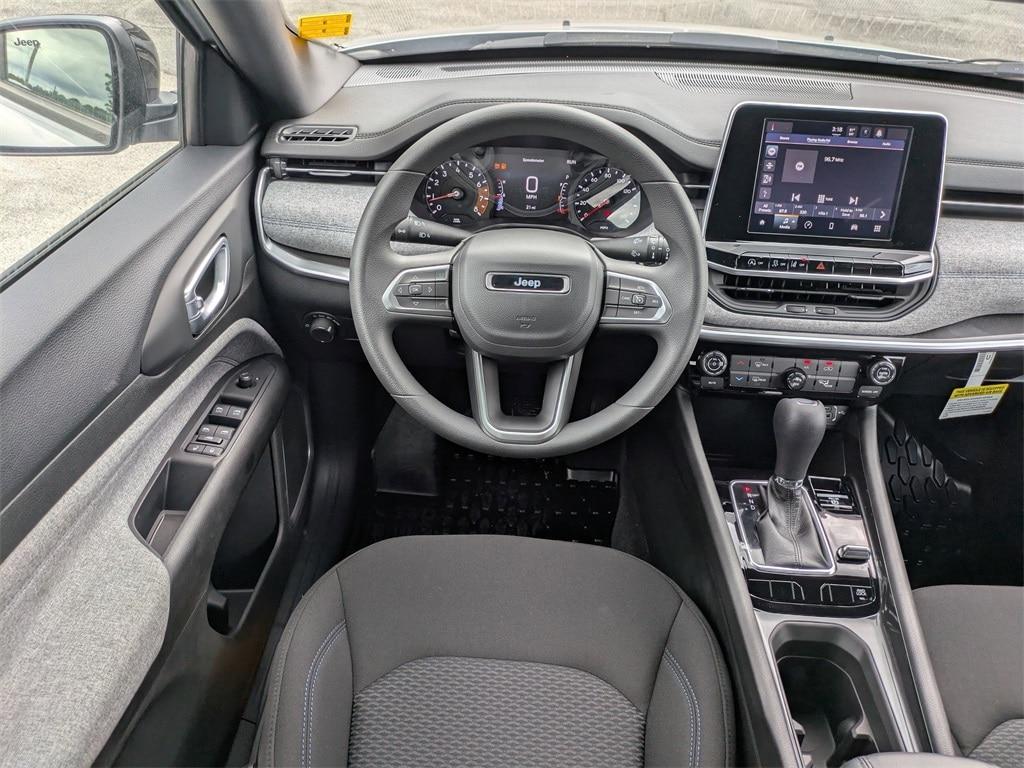 new 2025 Jeep Compass car, priced at $28,747