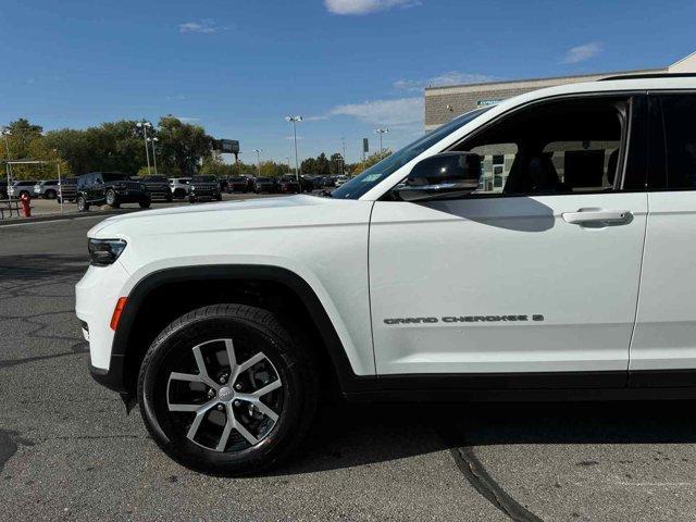 new 2025 Jeep Grand Cherokee L car, priced at $43,872