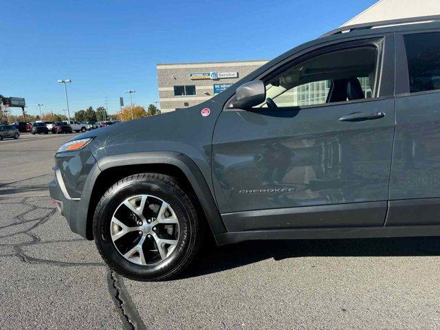 used 2016 Jeep Cherokee car, priced at $12,706