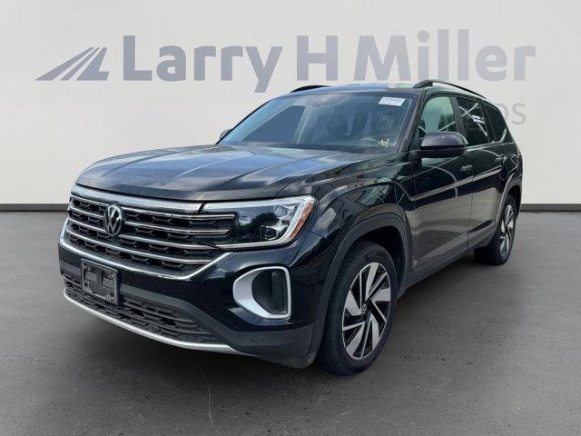 used 2024 Volkswagen Atlas car, priced at $32,159