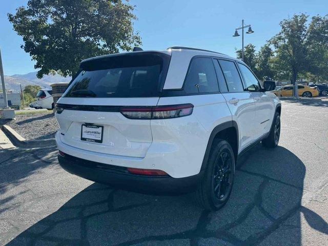 new 2025 Jeep Grand Cherokee car, priced at $40,753