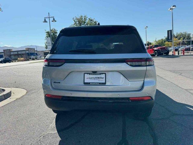 new 2025 Jeep Grand Cherokee car, priced at $41,289