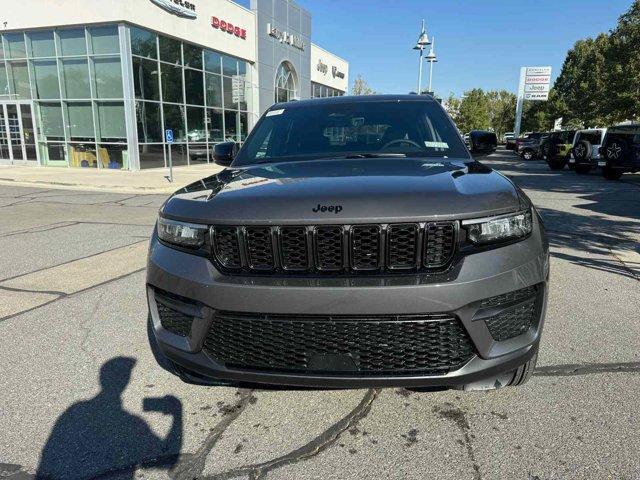 new 2025 Jeep Grand Cherokee car, priced at $41,289