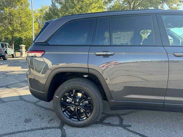 new 2025 Jeep Grand Cherokee car, priced at $41,289