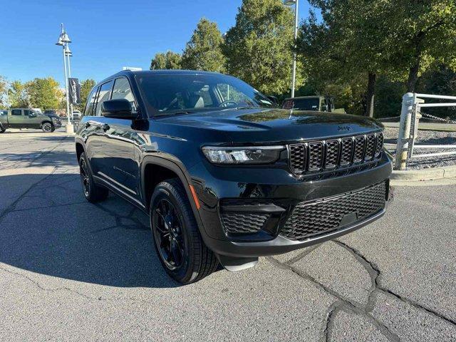 new 2025 Jeep Grand Cherokee car, priced at $41,289